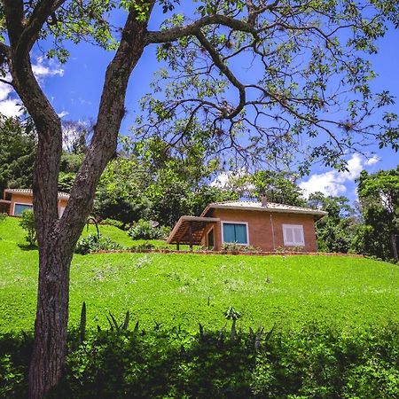 Pousada Recanto Dos Beija Flores Monte Alegre do Sul Exteriér fotografie
