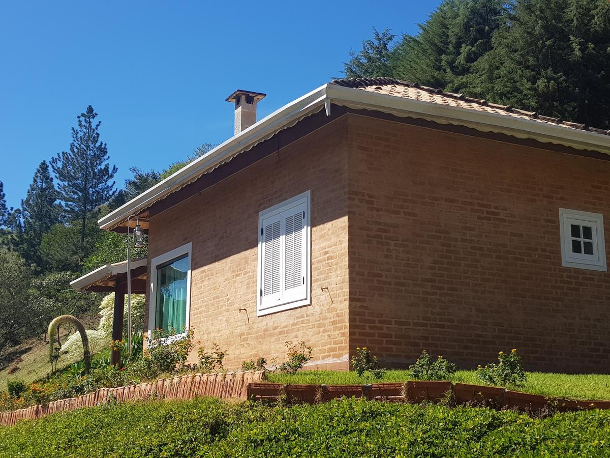 Pousada Recanto Dos Beija Flores Monte Alegre do Sul Exteriér fotografie